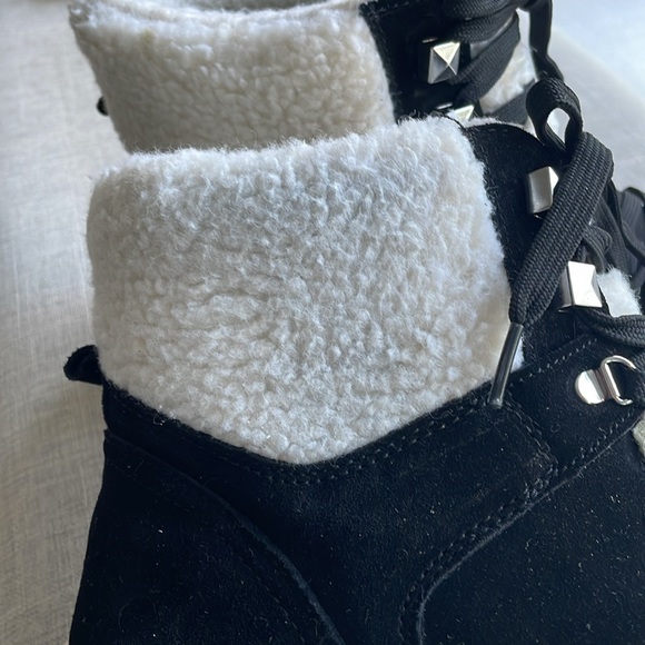 MARC FISHER BLACK DAIRE ANKLE BOOTIE / SNEAKERS size 10 - Picture 13 of 13